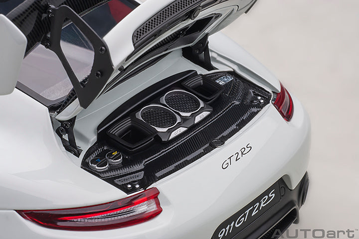 Porsche 911 991.2 GT2 RS w/ Weissach Pkg White 1:18 by AUTOart