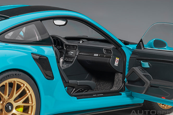 Porsche 911 991.2 GT2 RS w/ Weissach Pkg Miami Blue 1:18 by AUTOart