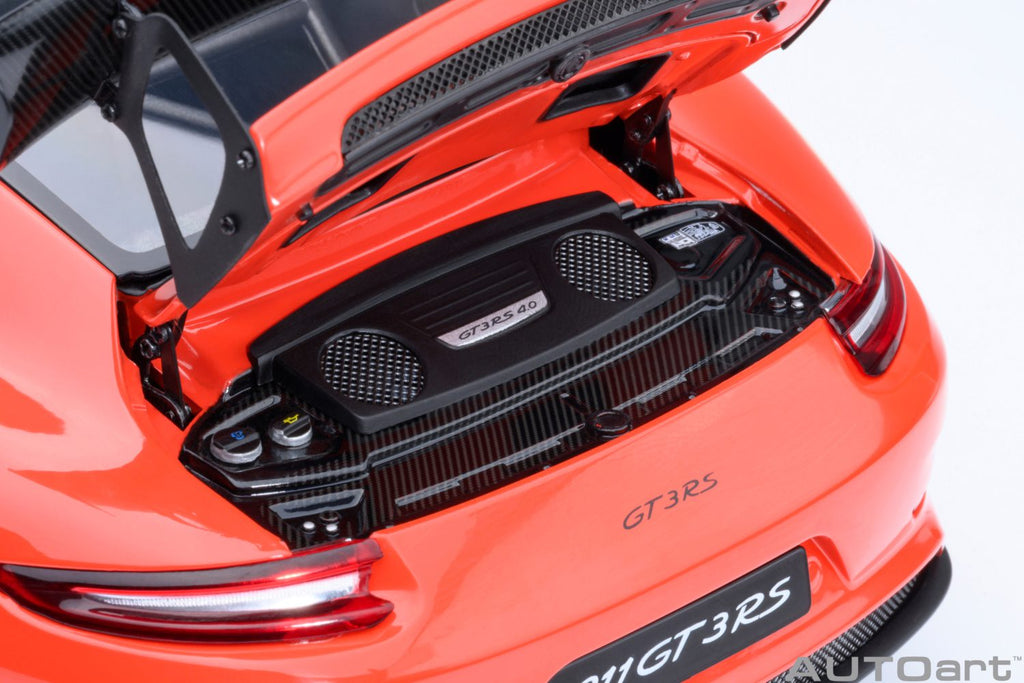 AUTOart Porsche 911 991.2 GT3 RS Weissach Lava Orange 1:18