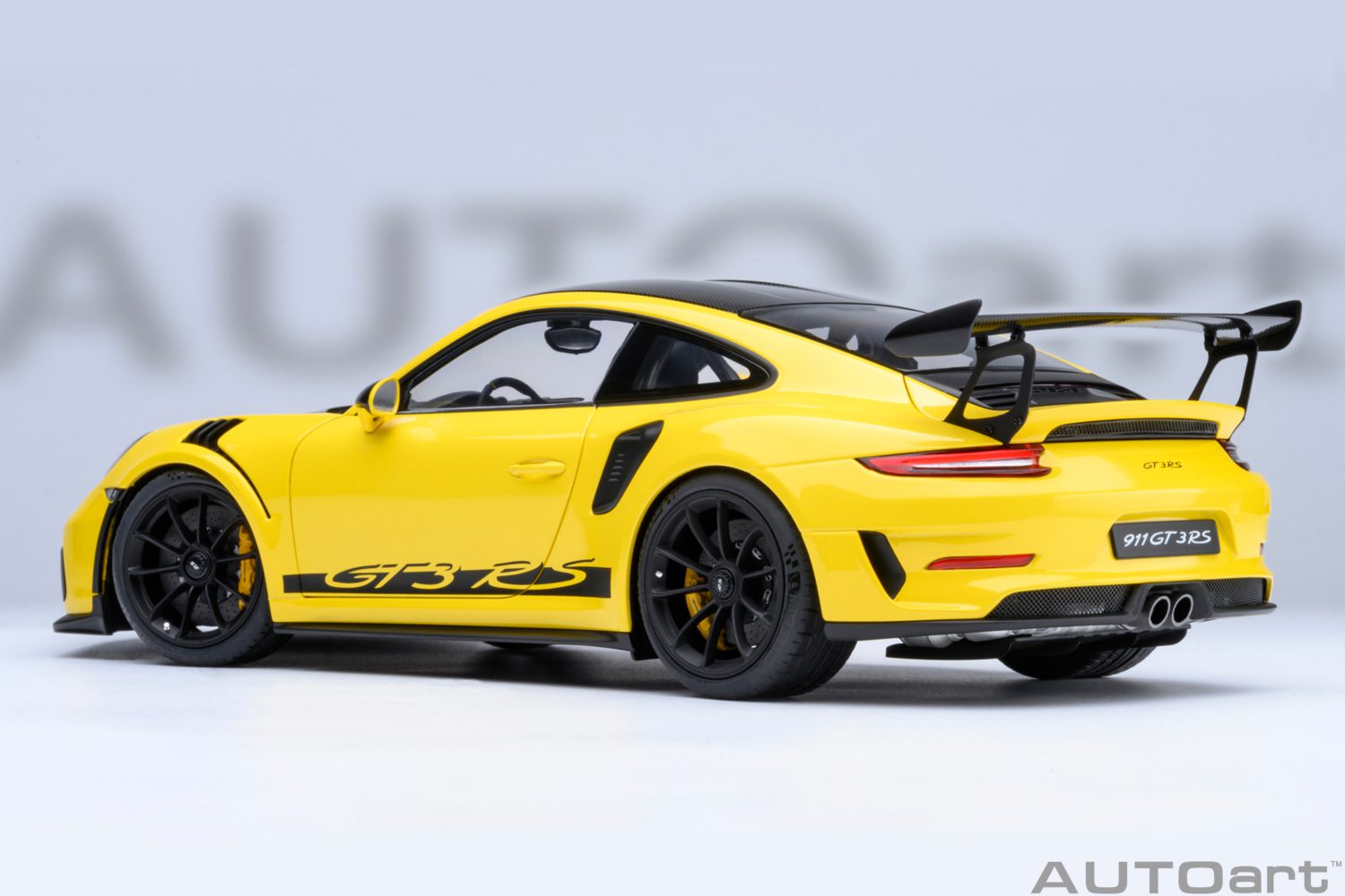 AUTOart Porsche 911 991.2 GT3 RS Weissach Racing Yellow 1:18