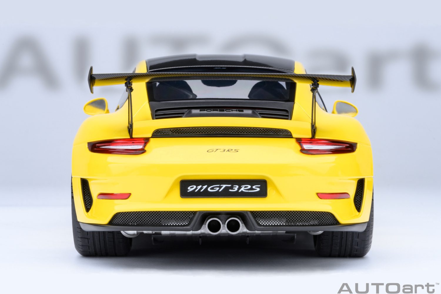 AUTOart Porsche 911 991.2 GT3 RS Weissach Racing Yellow 1:18