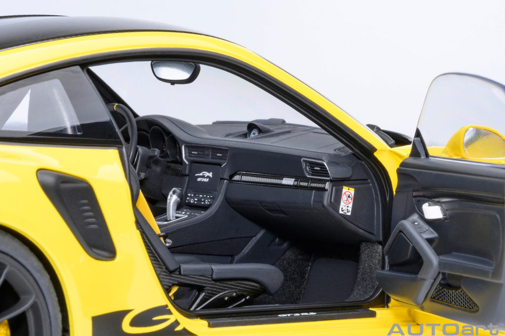 AUTOart Porsche 911 991.2 GT3 RS Weissach Racing Yellow 1:18