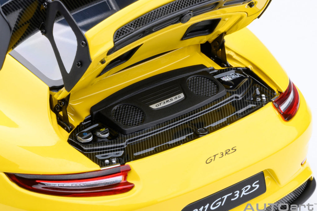 AUTOart Porsche 911 991.2 GT3 RS Weissach Racing Yellow 1:18