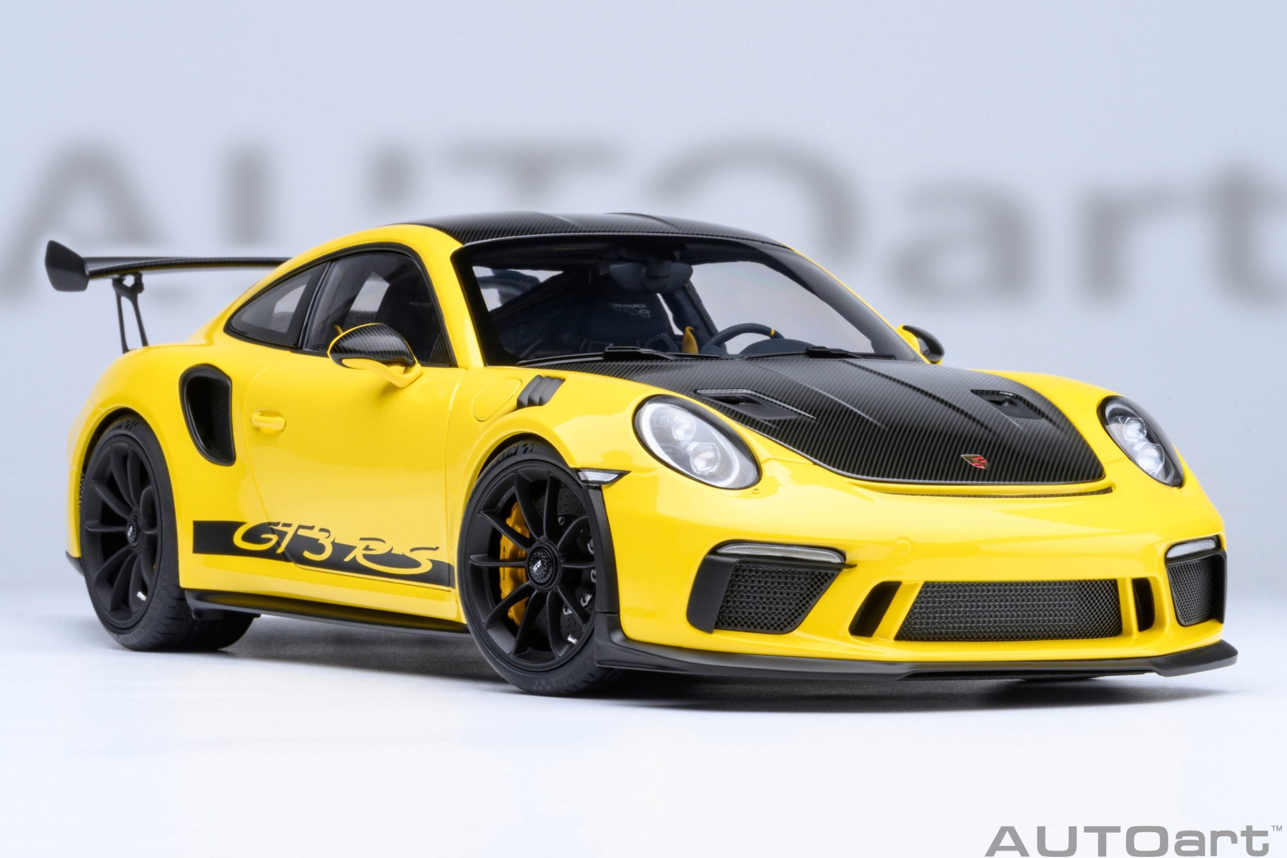 AUTOart Porsche 911 991.2 GT3 RS Weissach Racing Yellow 1:18