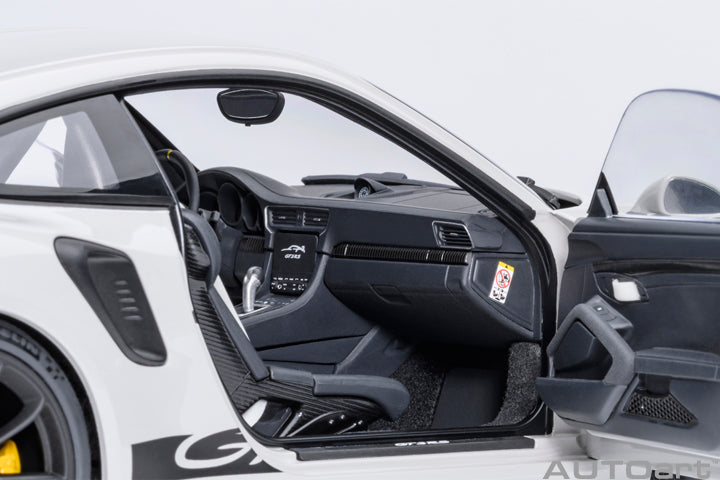 AUTOart Porsche 911 991.2 GT3 RS Chalk 1:18